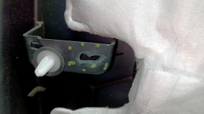 The lower trim of the Ford Edge 15-24 trunk door is black, under the electric cover, scratches, a broken guide, the plastic has turned white.