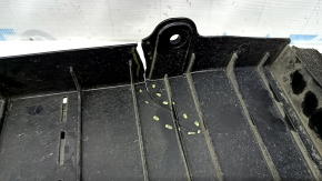 Left radiator deflector cracked for Hyundai Ioniq 17-22 HEV, PHEV