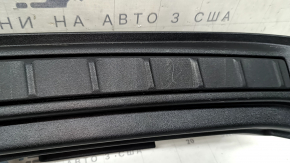 Volvo XC40 19-25 trunk opening trim, black, worn