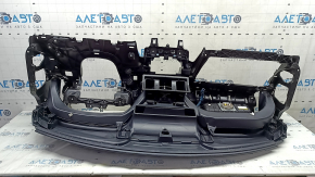 Volvo XC40 19-25 black dashboard with airbag, ready for cleaning