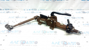 The steering column assembly with the cardan shaft of a VW Tiguan 22-24 with Start-Stop is rusty.
