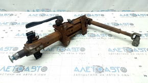 The steering column assembly with the cardan shaft of a VW Tiguan 22-24 with Start-Stop is rusty.
