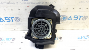 Subwoofer Mazda CX-30 20-23 Bose
