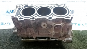 Bare Nissan Maxima A36 16-21 cylinder block for boring, scuffs