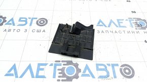 VW Atlas 24-25 underhood fuse box cover, side