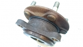Mazda CX-30 20-23 front right wheel hub rusty