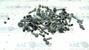 Incomplete rear suspension hardware for Volvo XC40 19-25