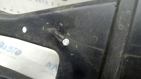 Right trunk protection for Ford Edge 15-21 is worn and dented.
