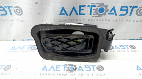 The fuel filler flap housing of the BMW X1 F48 16-22 has a torn seal.