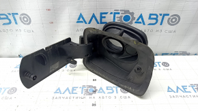The fuel filler flap housing of the BMW X1 F48 16-22 has a torn seal.