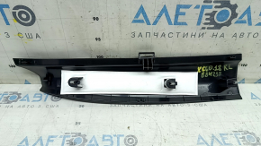 Volvo XC60 18-25 black lower left rear pillar trim, scratches