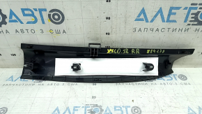 Volvo XC60 18-25 black lower right rear pillar trim, scratches