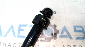 Right headlight washer nozzle Volvo XC60 18-21 broken mount