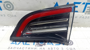 Tesla Model Y 20-25 Type 1 Right Inner Trunk Light