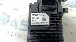 Volvo XC60 18-21 lane keeping camera on the windshield