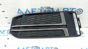 Front bumper grille left Audi A4 B9 17-17 s-line, without radar, light chrome, sand
