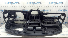 Volvo XC60 18-25 dashboard with AIRBAG, black leather with projection, scratches