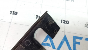 Right hood-wing seal for Audi A4 B9 17-17 front, broken fasteners