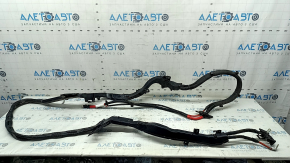 Battery cable through the entire body of a Volvo XC60 18