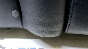 The back of the rear row of seats for Toyota Avalon 13-15 is black leather, with heating.