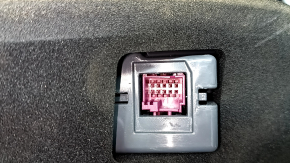 Mercedes W213 E17-20 right headlight scratches