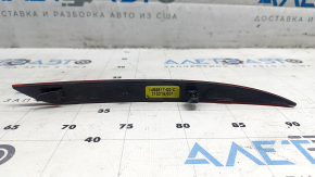 Tesla Model Y 20-25 left rear bumper reflector cracks