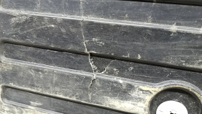 Volvo XC60 18-25 rear right underbody protection, cracks