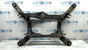 The rear subframe of the Audi A4 B8 13-16 AWD is rusty, with microcracks in the transmission strut.