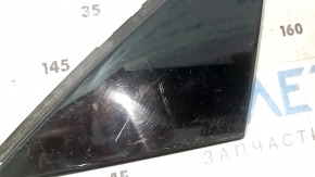 Triangle door plug, outer front left Volvo XC60 18-25, gloss black, scratches, broken fasteners