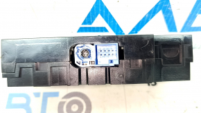 USB HUB, SD Mercedes W213 E 300/400/450/53/63 17-20 scratches