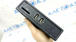 USB HUB, SD Mercedes W213 E 300/400/450/53/63 17-20 scratches