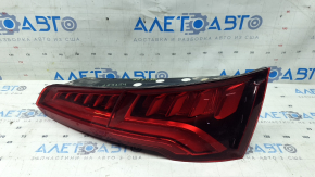 Right headlight for Audi Q5 80A 18-20 LED, scratches