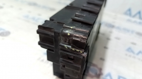 Ford Fusion mk5 13-20 dash fuse box cracked