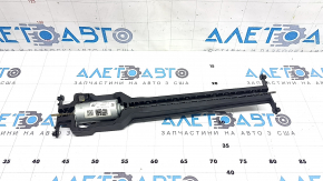 The driver's seat longitudinal adjustment motor for a BMW 3 G20 19-25 with a bracket is broken.