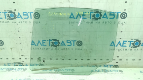 Alfa Romeo Giulia 19-25 rear left door glass scratches