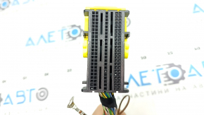 A large chip for the SRS airbag module and airbag computer for the BMW 3 G20 19-25.