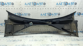 Alfa Romeo Giulia 17-21 plastic windshield wiper grille, broken mountings