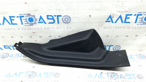 Alfa Romeo Giulia 17-25 black lower right rear pillar trim, crack in mount