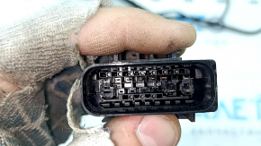BMW 3 G20 23-25 front bumper wiring for signals, impact sensors, and blinds; signal connector is cut off; impact sensor connector is missing