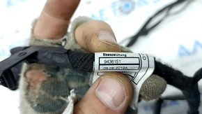 BMW 3 G20 23-25 front bumper wiring for signals, impact sensors, and blinds; signal connector is cut off; impact sensor connector is missing