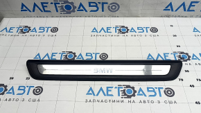 Front left outer door sill trim for BMW 3 G20 19-24, chrome, BMW lettering, scratches