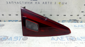 Left inner trunk lid light for Alfa Romeo Giulia 24-25 (scratches)