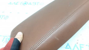 Alfa Romeo Giulia 20-23 center console armrest, brown leather, dents, needs cleaning, scuffs