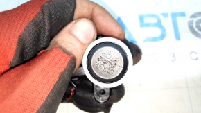 Alfa Romeo Giulia 17-25 start/stop button scratched and worn