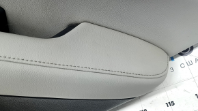 Black rear right door panel for Honda CRV 17-22, gray leather armrest, gray leather insert, wood-like molding, tweeter-like, scratches, ready for dry cleaning
