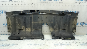 Alfa Romeo Giulia 17-25 rear bumper center guard, cracks