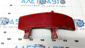 Honda CRV 20-22 rear right reflector chipped