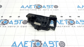 Honda CRV 17-22 right rear front fender arch lining bracket, missing parts