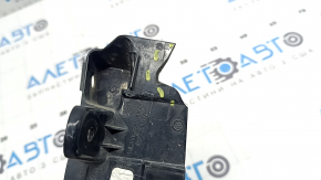 Honda CRV 17-22 right rear front fender arch lining bracket, missing parts
