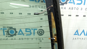 Alfa Romeo Giulia 17-25 rear window